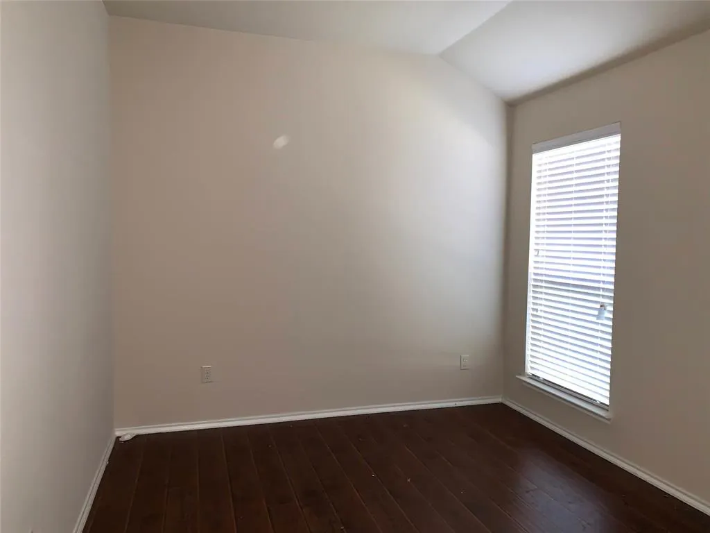 405 Sandy Lane