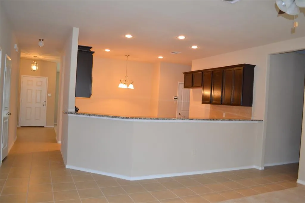 405 Sandy Lane