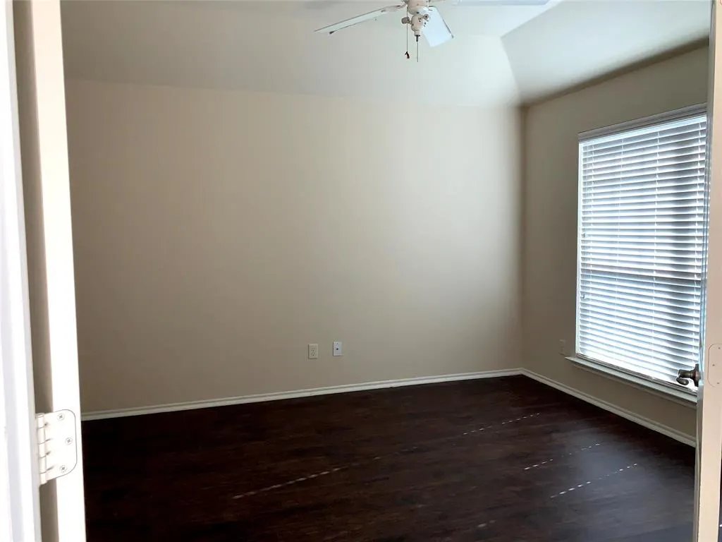 405 Sandy Lane
