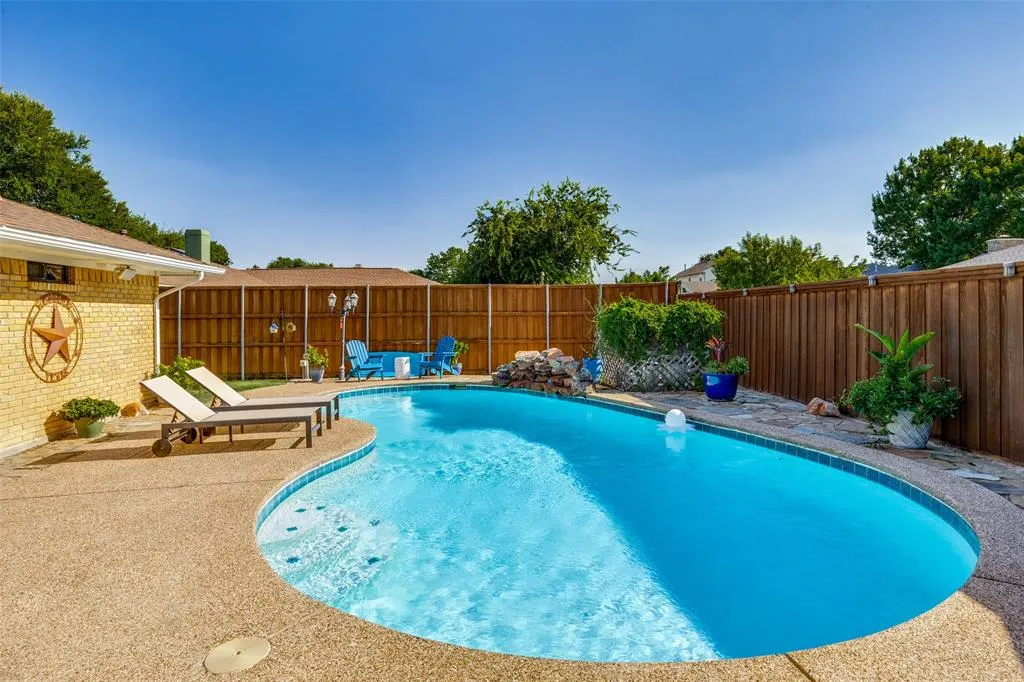 2617 Pinehurst Drive