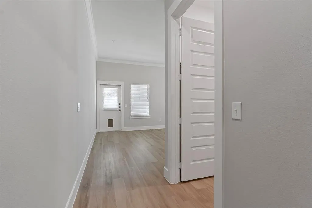 579 LLOYDS ROAD #1104A