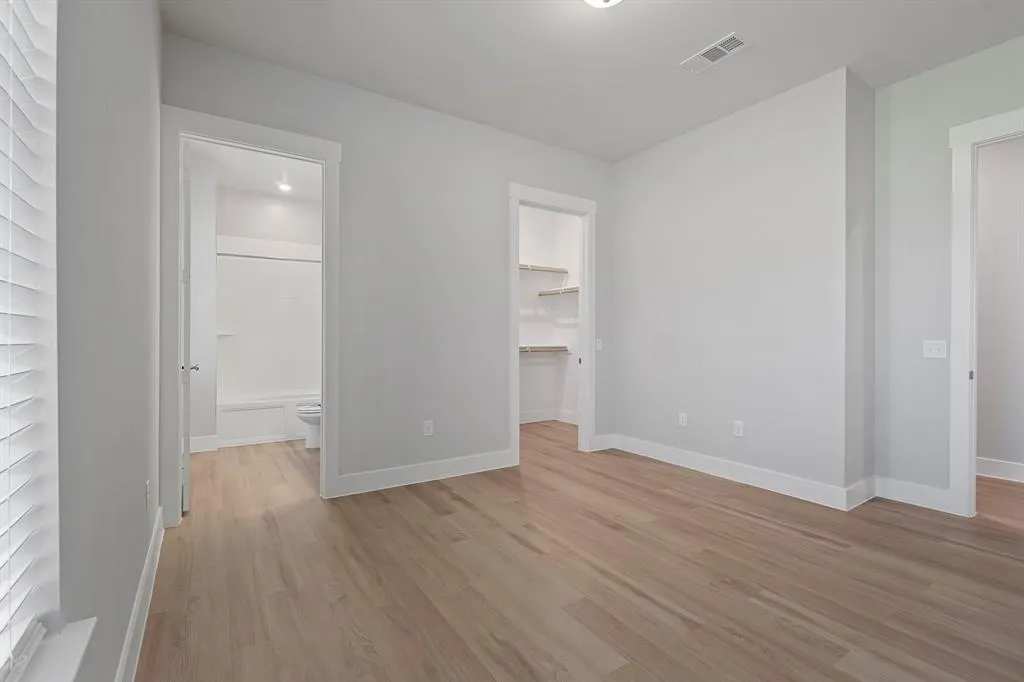 579 LLOYDS ROAD #1104A