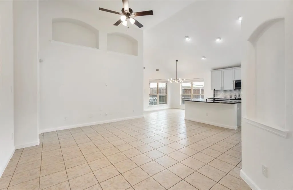 1413 Nightingale Drive