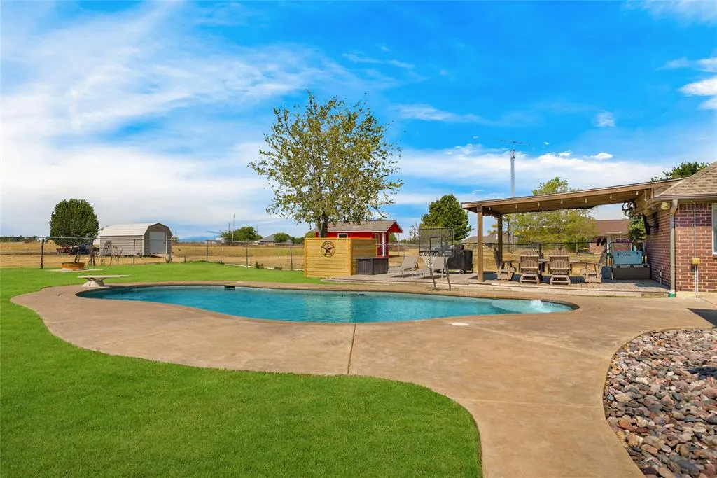 8607 County Road 419