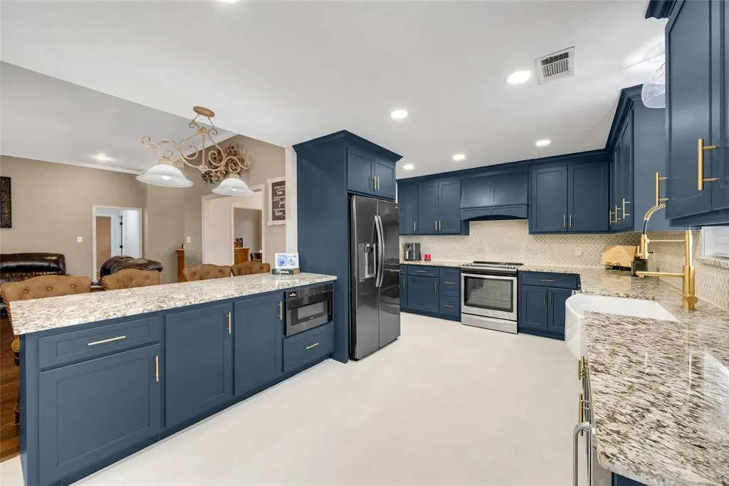 8607 County Road 419