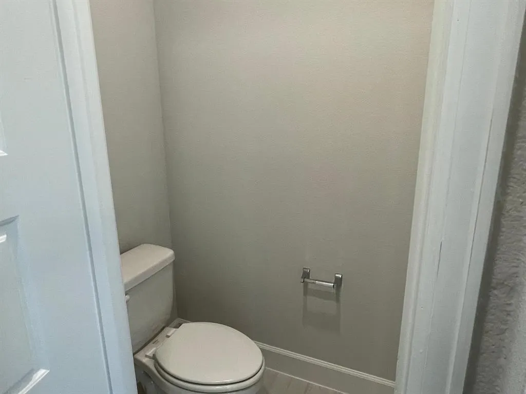 2616 Griffith Mews