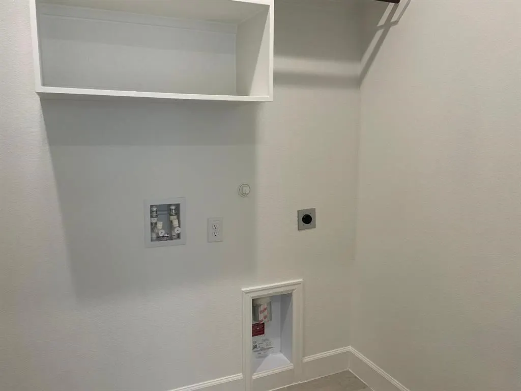 2616 Griffith Mews