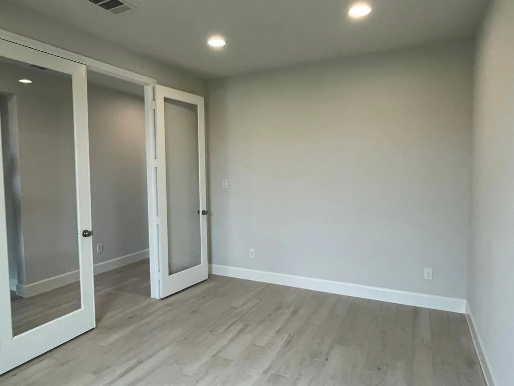 2616 Griffith Mews