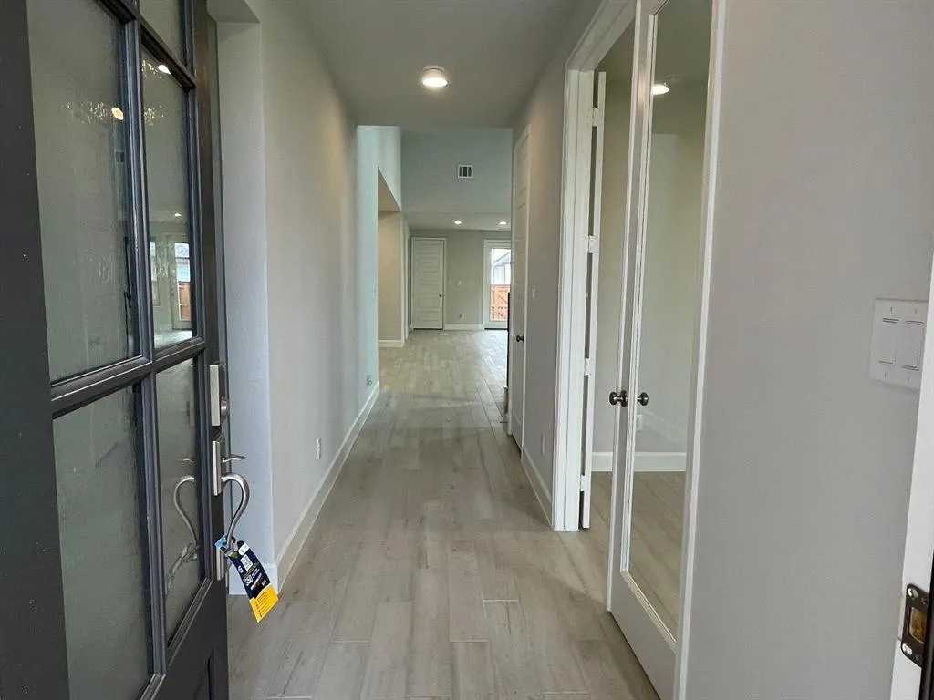 2616 Griffith Mews