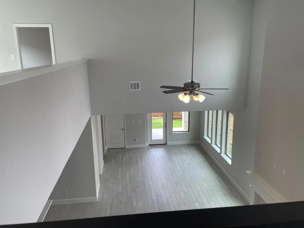 2616 Griffith Mews