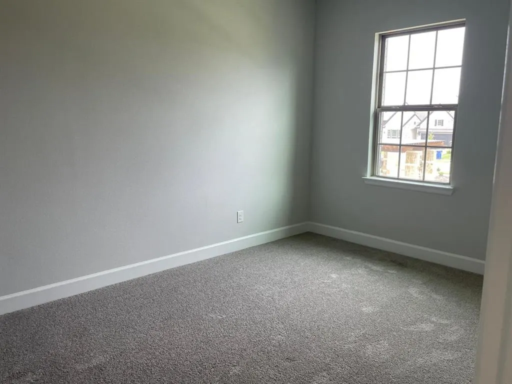 2616 Griffith Mews