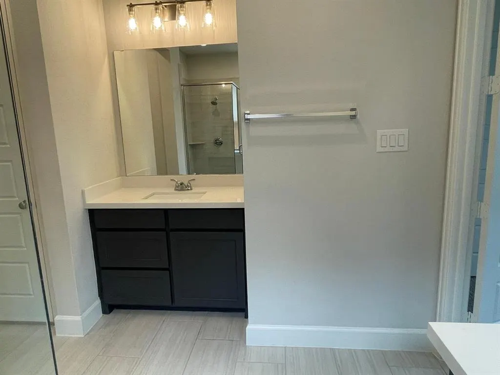 2616 Griffith Mews