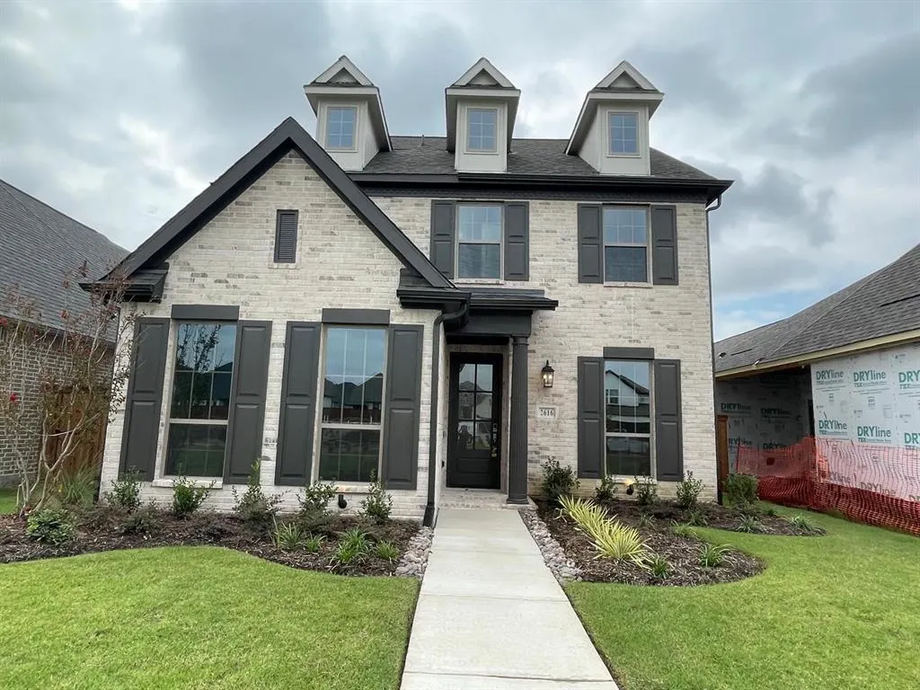2616 Griffith Mews