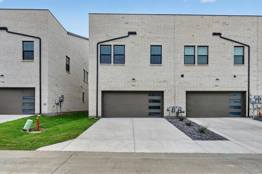1183 Doris May Drive