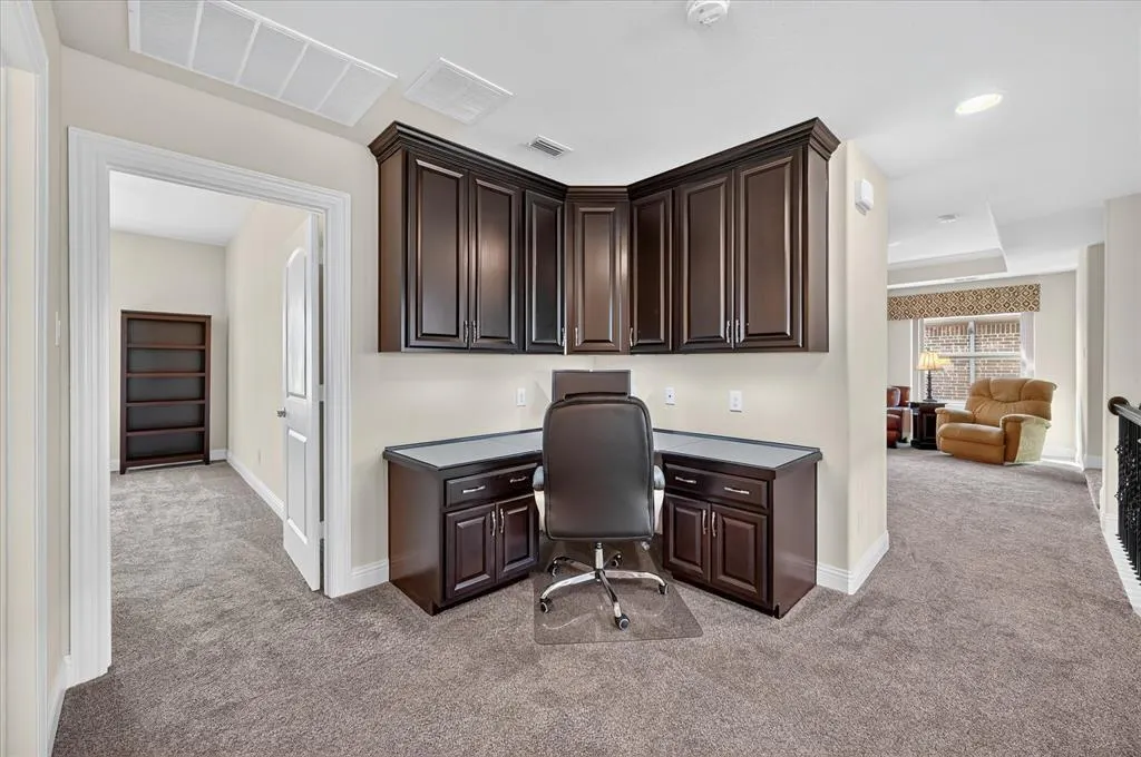 810 Walworth Drive