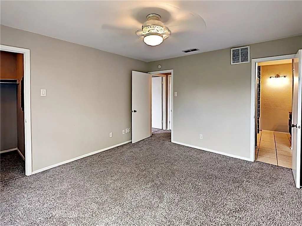 336 Melrose Drive #5D