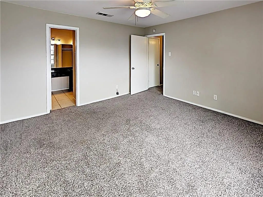 336 Melrose Drive #5D