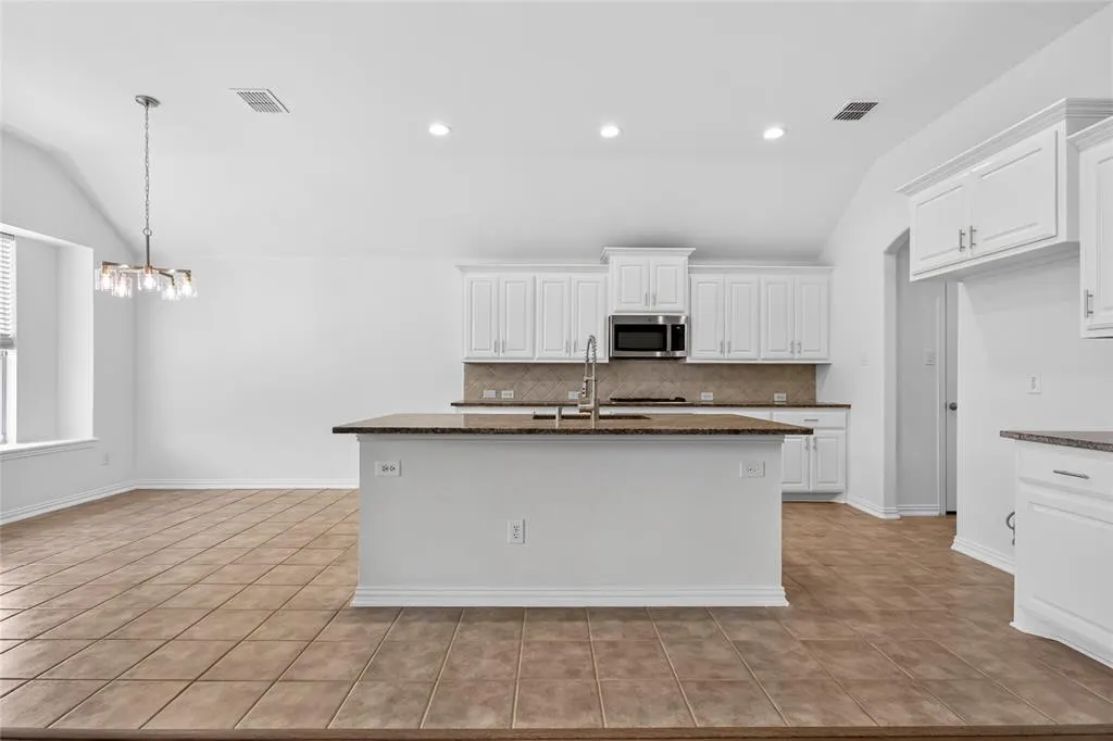 3229 Horizons Drive
