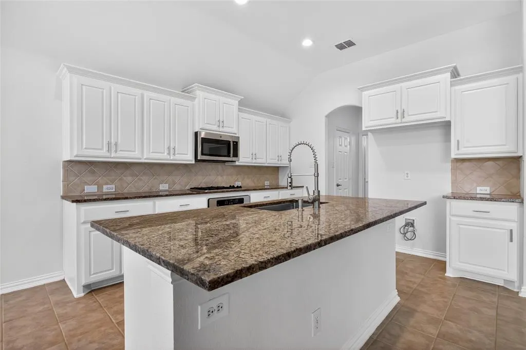 3229 Horizons Drive