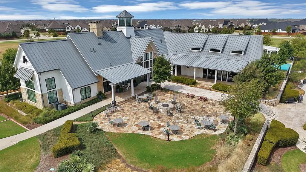 3817 Redbud Drive