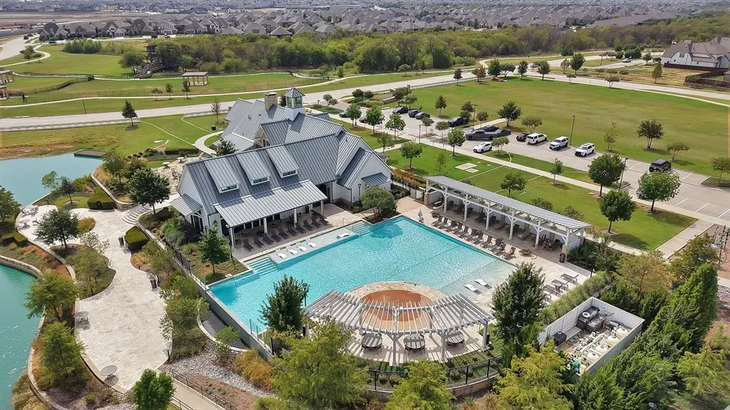 3817 Redbud Drive
