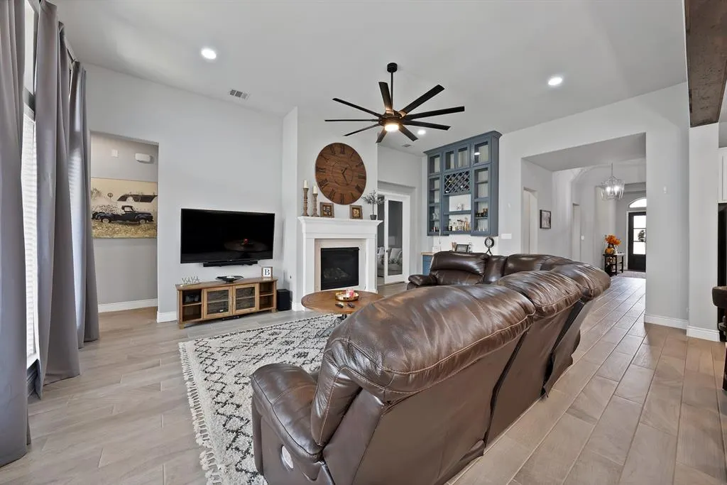 3817 Redbud Drive