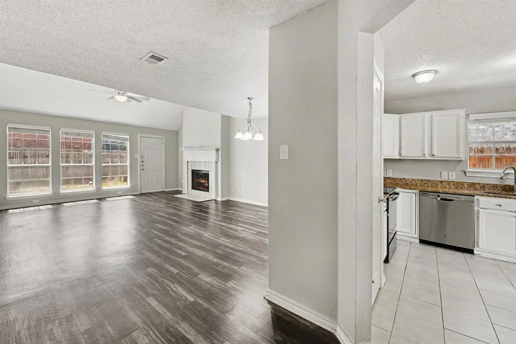 708 Willow Oak Drive