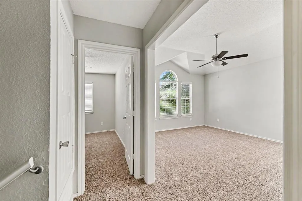 708 Willow Oak Drive