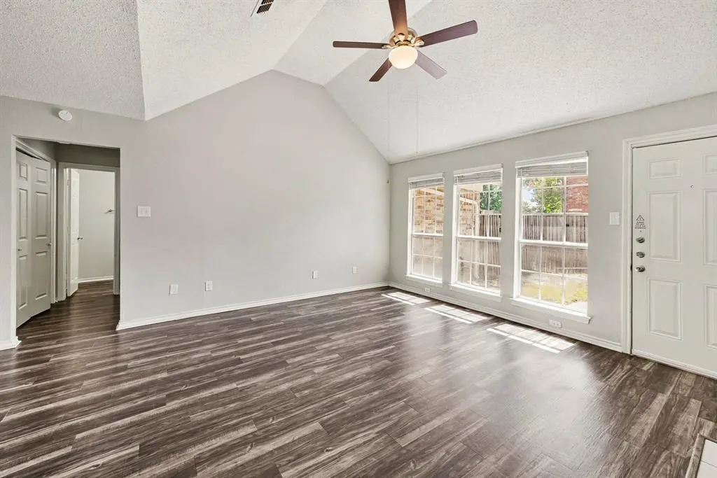 708 Willow Oak Drive