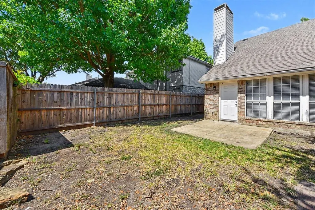708 Willow Oak Drive