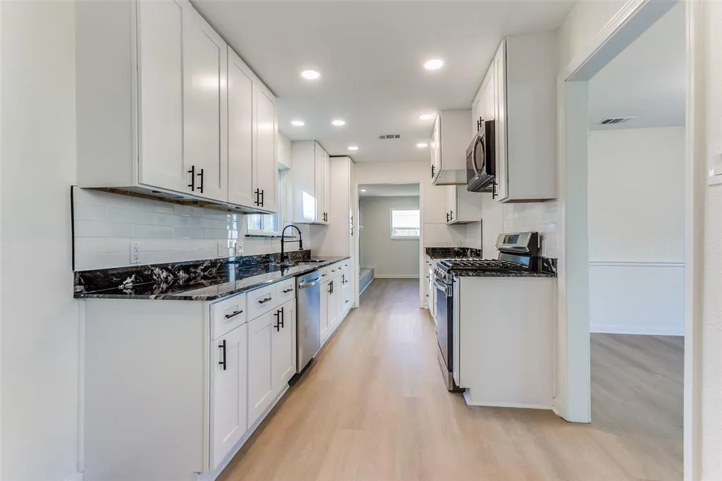 1424 Stagecoach Drive