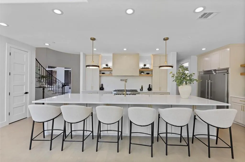 1750 Greenwood Court