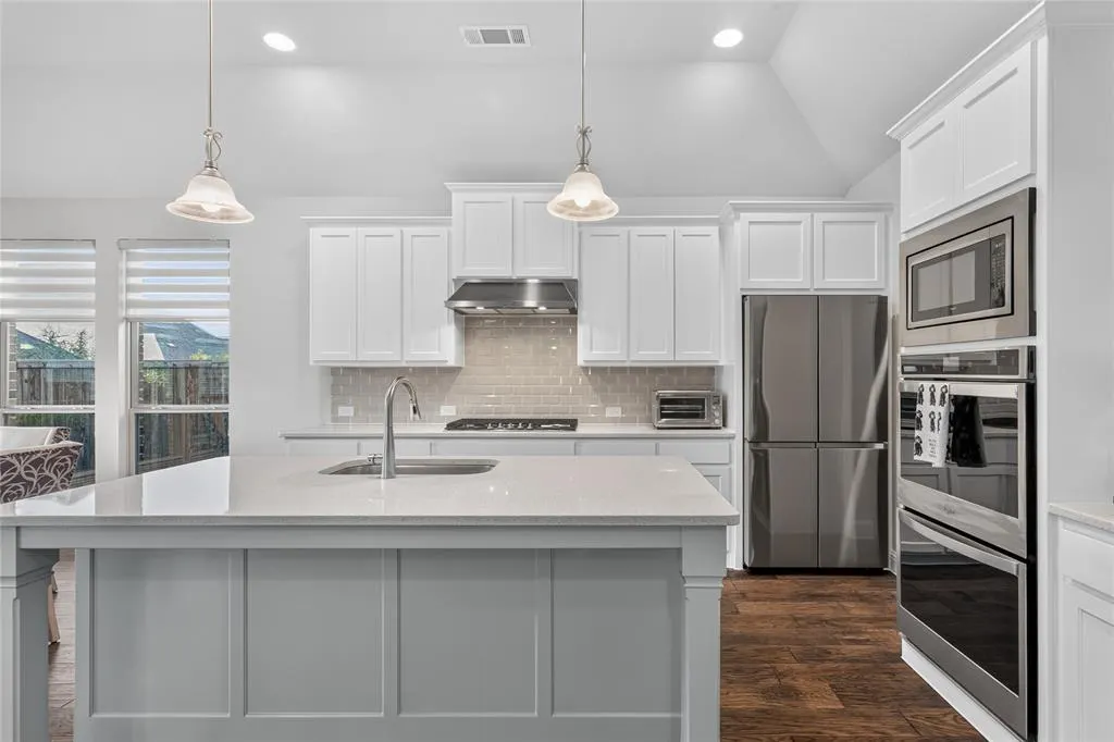 14027 Wheatfield Lane