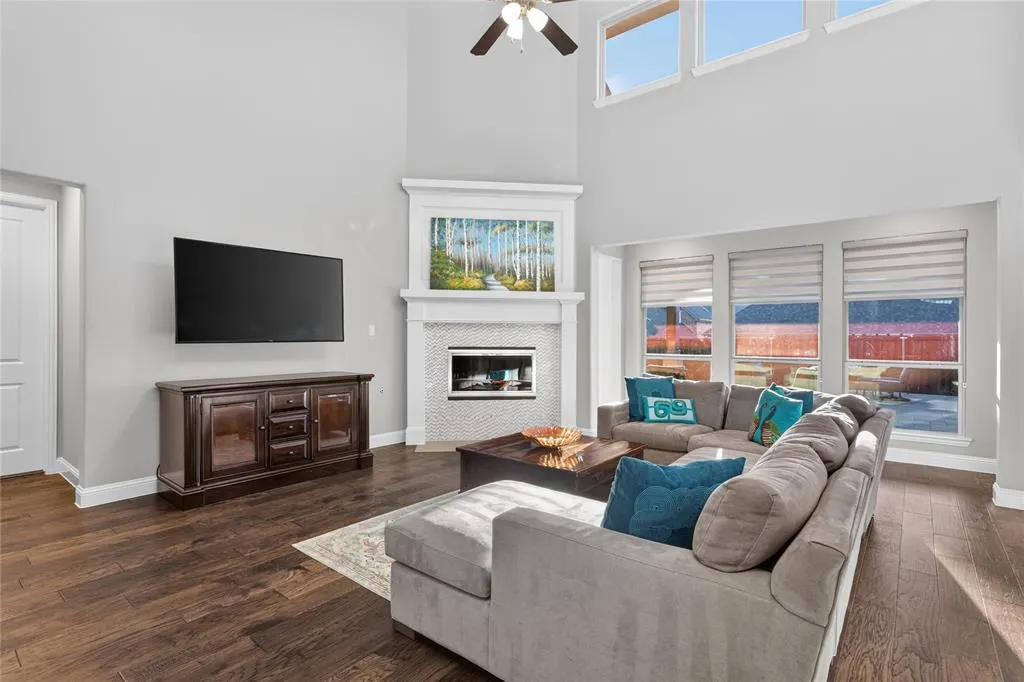14027 Wheatfield Lane