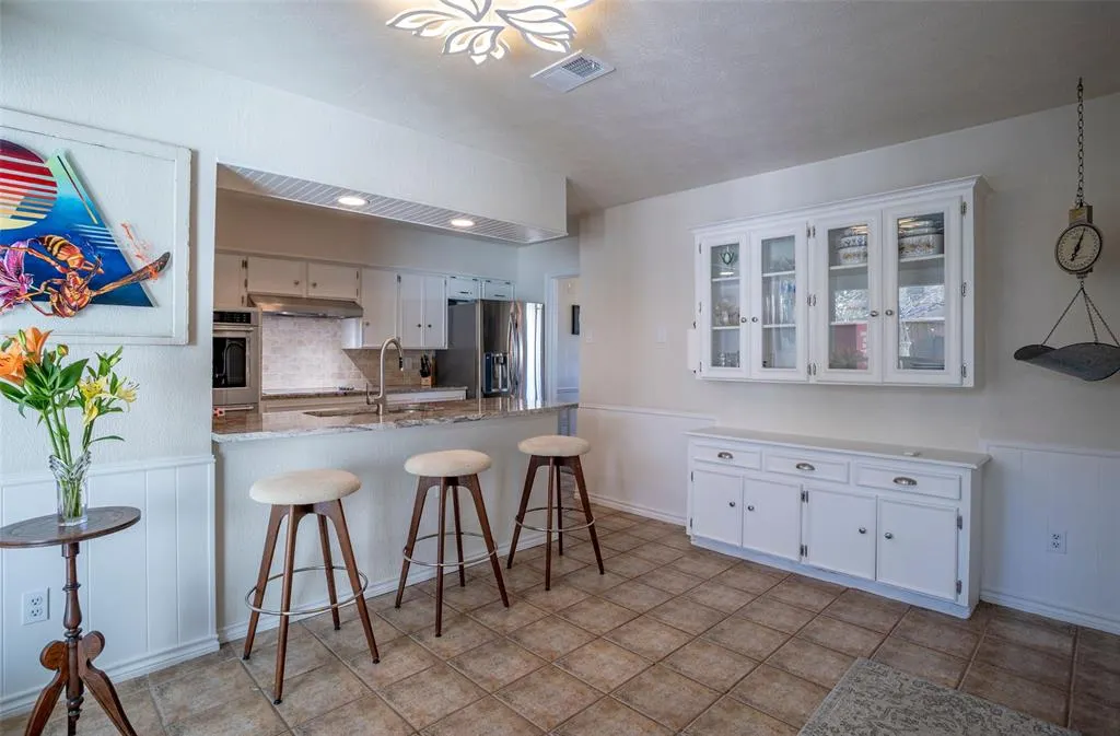 827 Teakwood Place