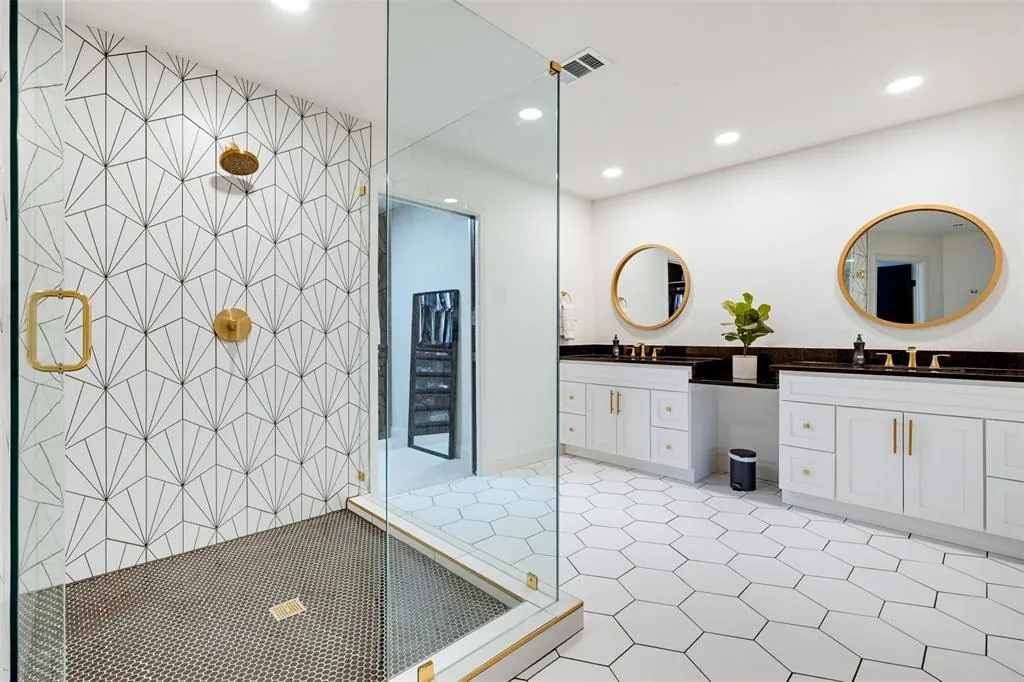 2914 Whitemarsh Circle