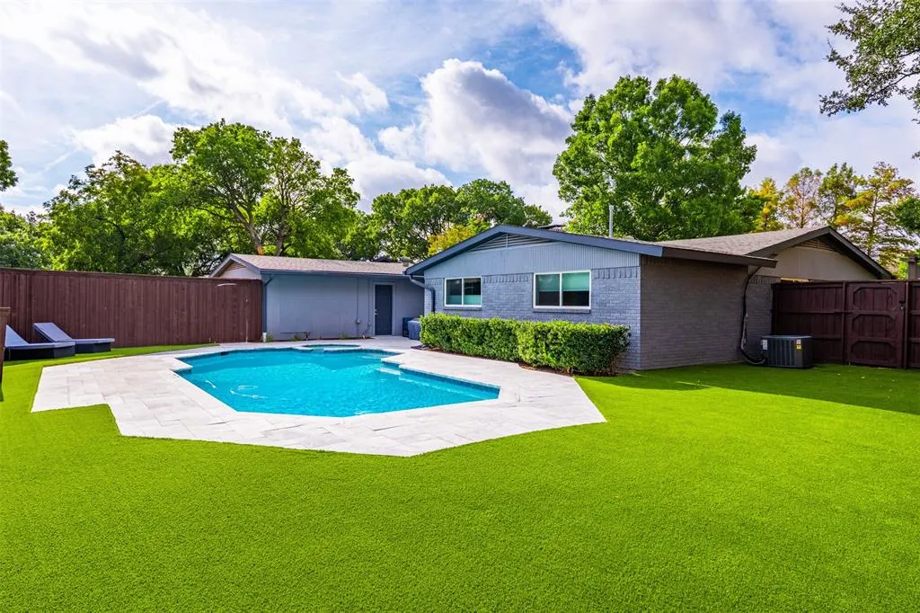 2914 Whitemarsh Circle