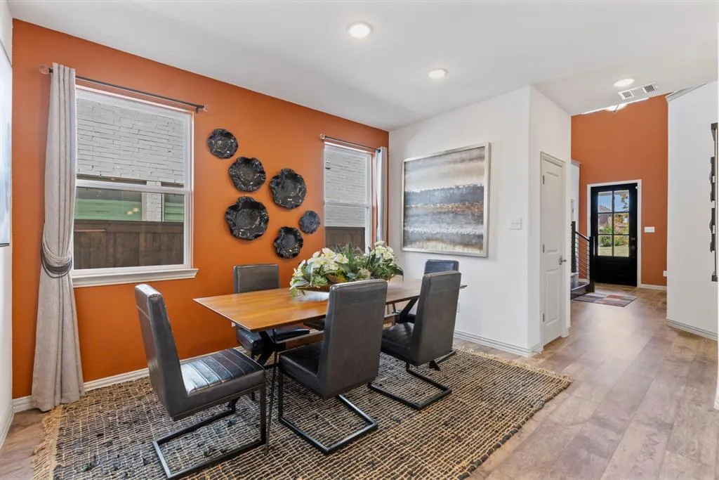 1456 Kit King Drive