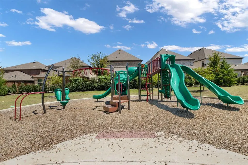 1456 Kit King Drive