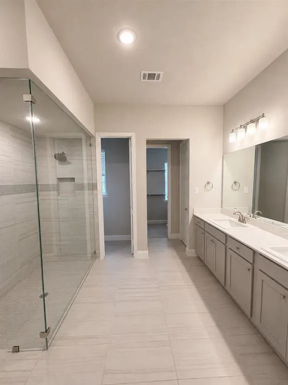 1196 Putnam Drive