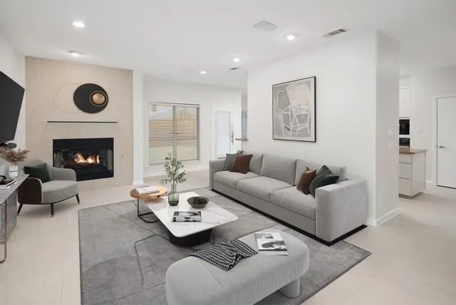7905 Rimrock Circle