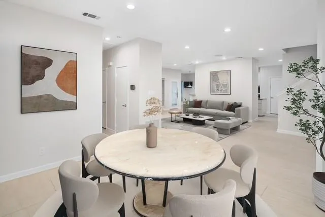 7905 Rimrock Circle