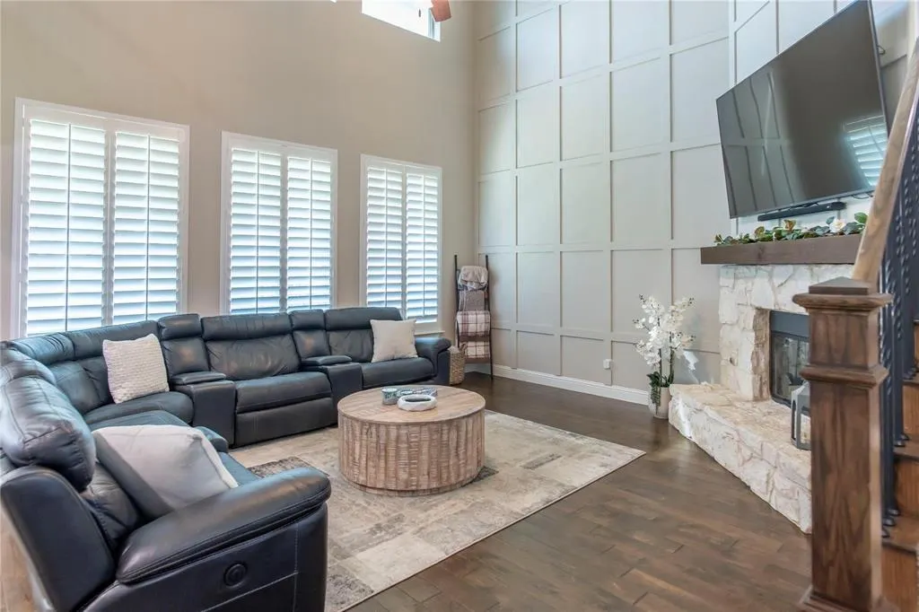 1408 Torrent Drive