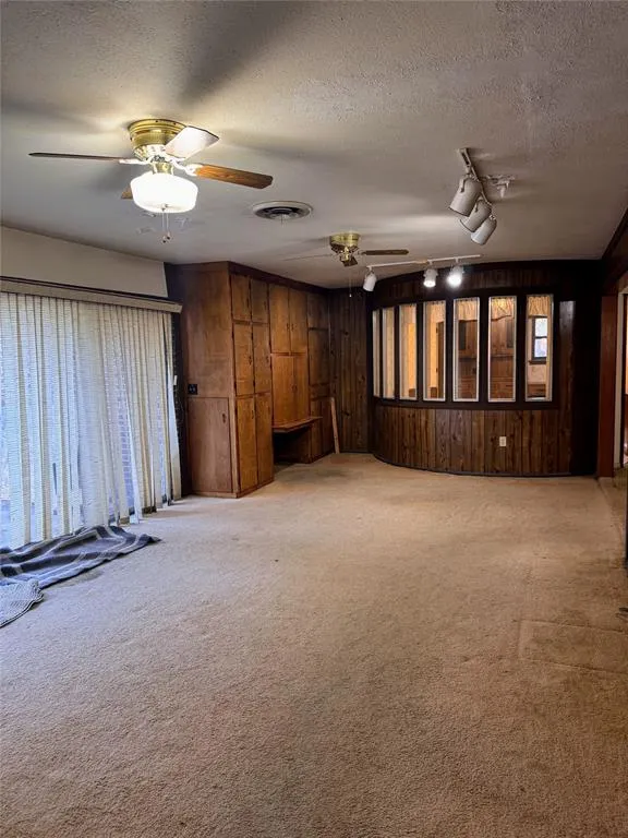 18 Walnut Creek Place