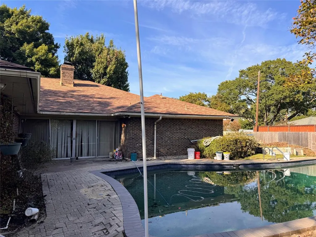 18 Walnut Creek Place