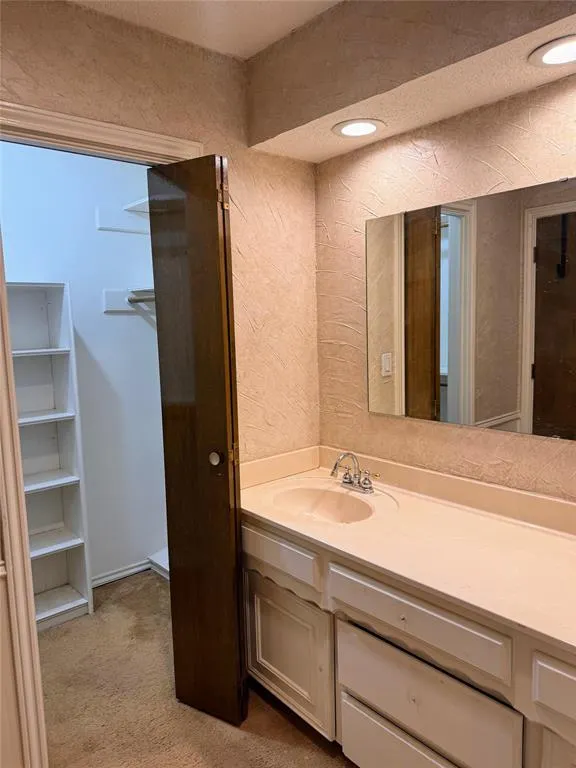 18 Walnut Creek Place