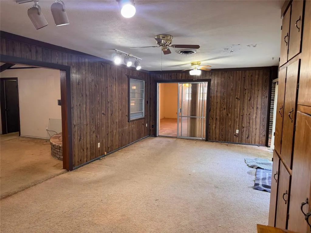 18 Walnut Creek Place