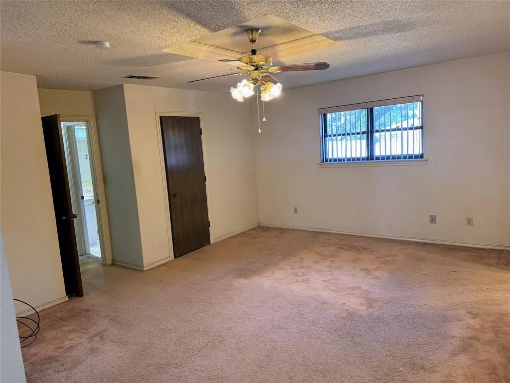 18 Walnut Creek Place