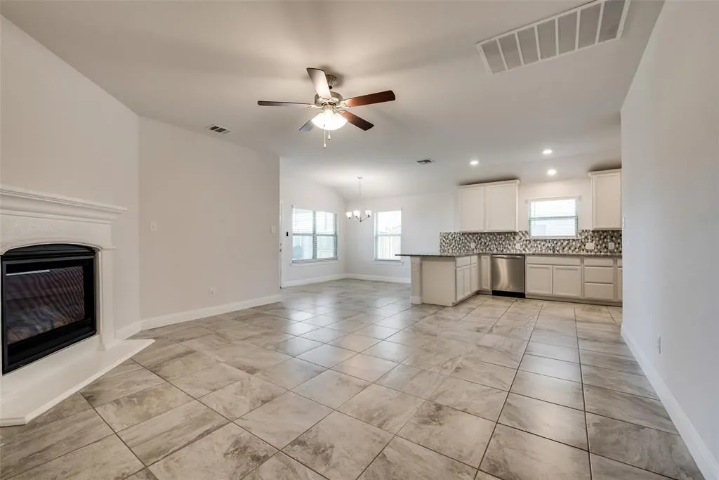 1211 Freestone Drive