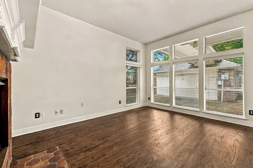 11124 Oliver Lane
